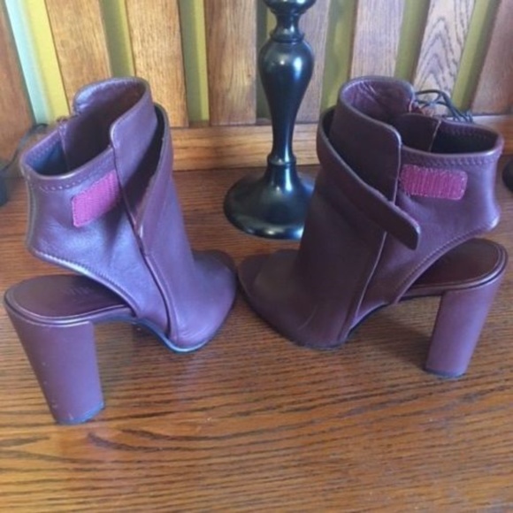 Vince Brigham Bordeaux Burgundy Peep Toe Bootie - Picture 4 of 8